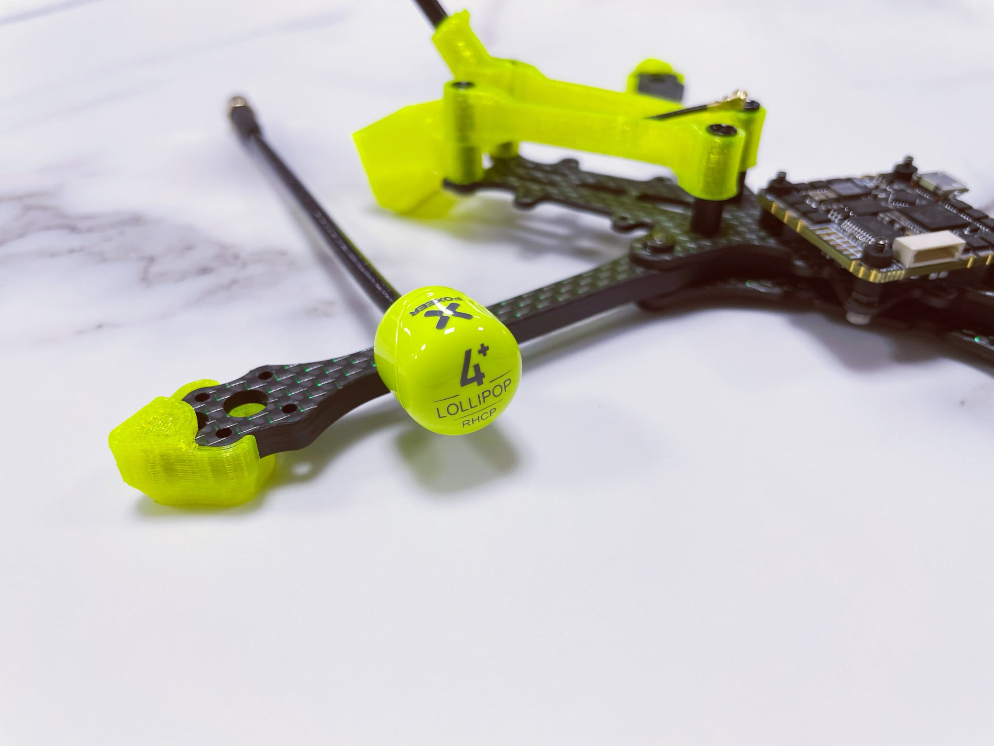 2PCS Foxeer Lollipop 4 Plus 4+ - مراجعة Drone Kit Long Range وسعره