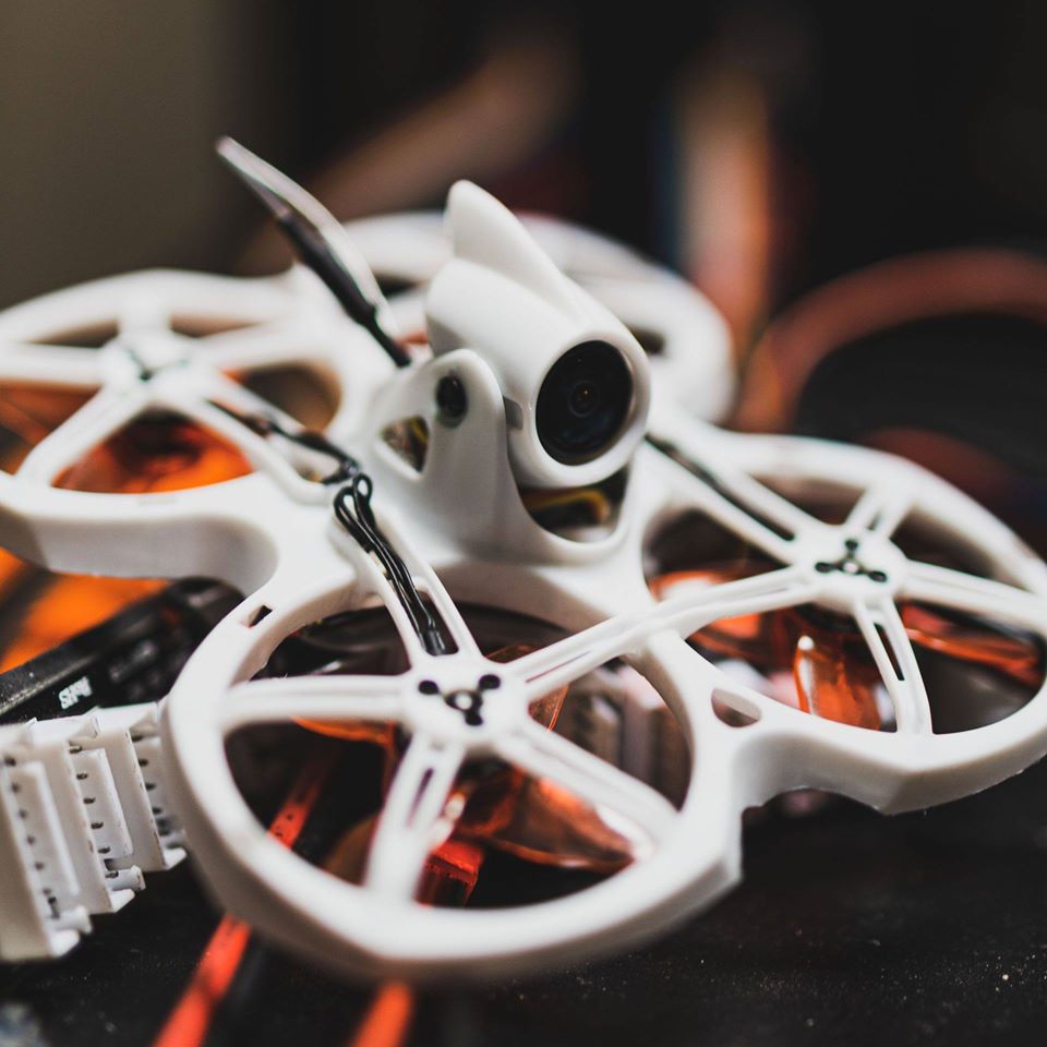 Emax Tinyhawk II 2 RTF FPV Rac - مراجعة Drone Kit Beginner وسعره